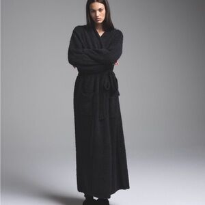 SKIMS Cozy Knit Onyx Robe